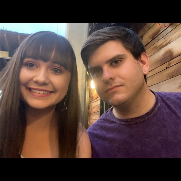 Meet your Posher, Allie - Picture 1 of 1